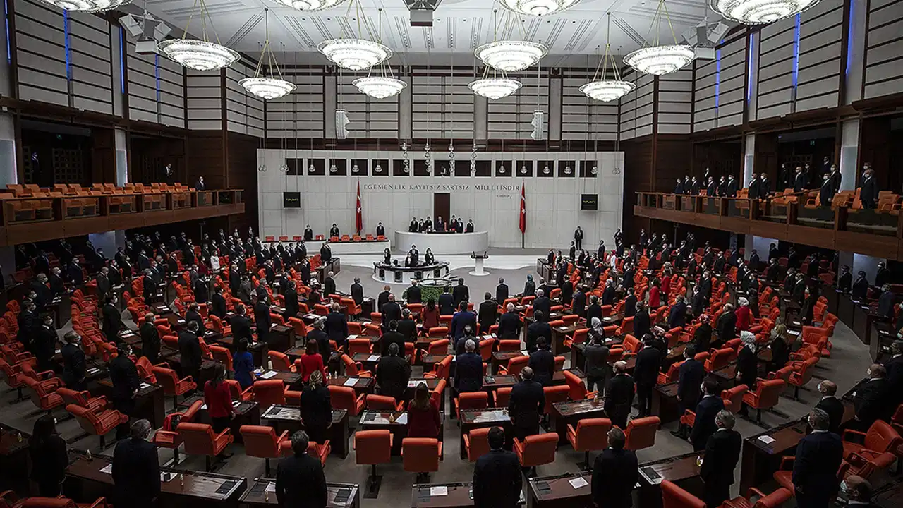 CHP'den İklim Kanunu Teklifi'ne tepki: 'İkiyüzlülük!'