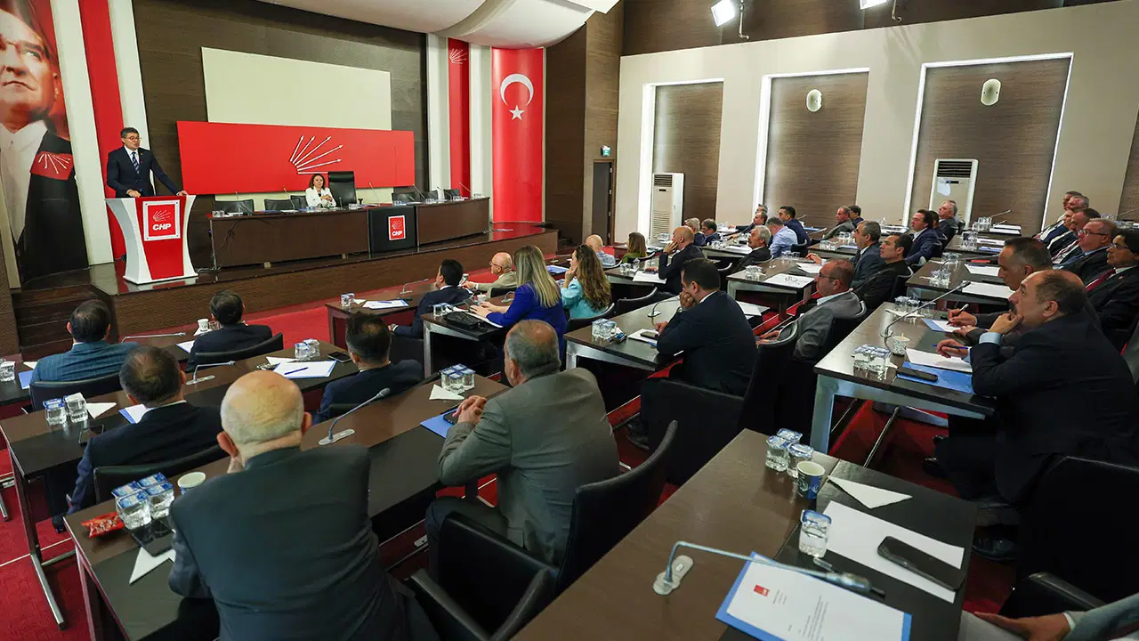 CHP'de 81 il başkanı Genel Merkez'de toplandı