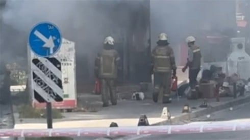 İzmir Karşıyaka'da trafo bomba gibi patladı, facianın eşiğinden dönüldü