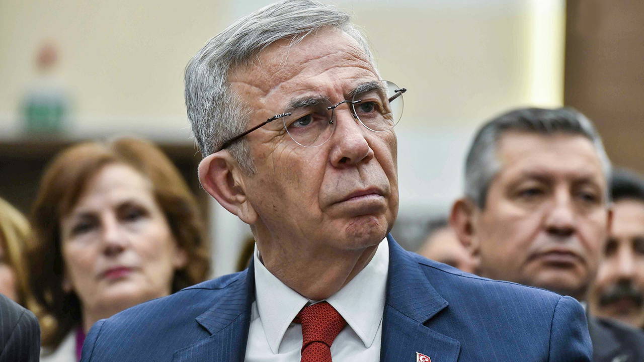 'Milyonlarca insanımızın kalbini kırmıştır'