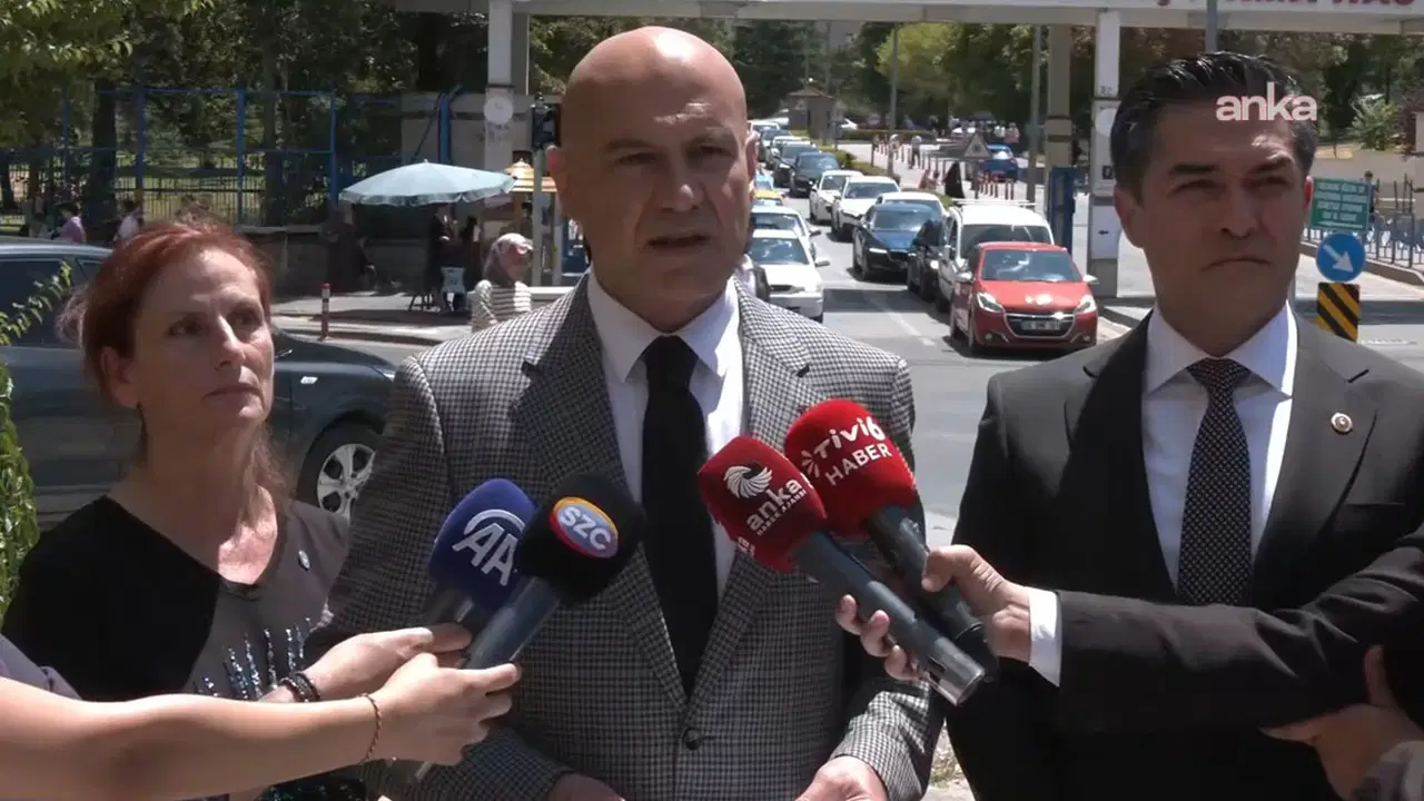 İYİ Parti'den GATA'da tedavi gören askerlere ziyaret
