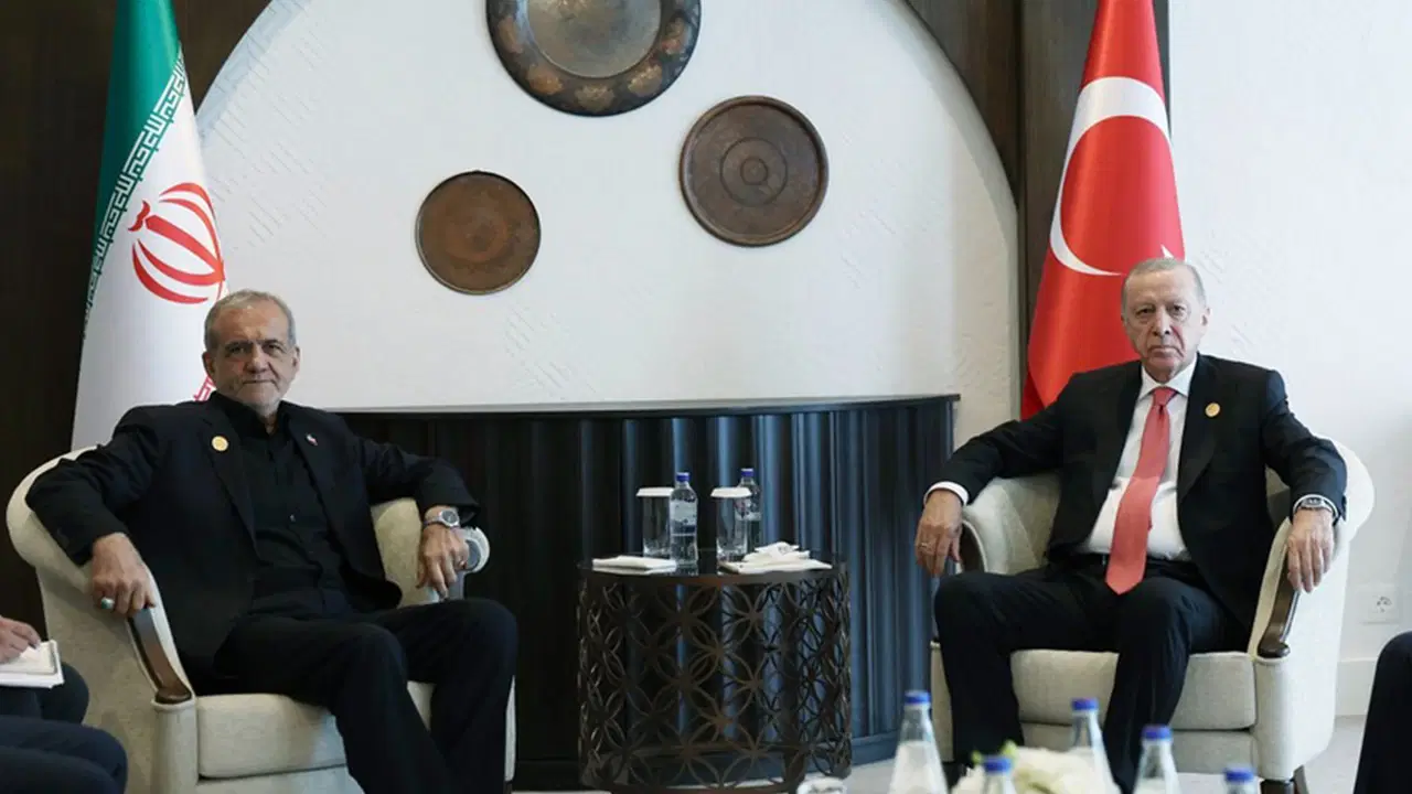 Erdoğan, İran Cumhurbaşkanı Pezeşkiyan ile görüştü