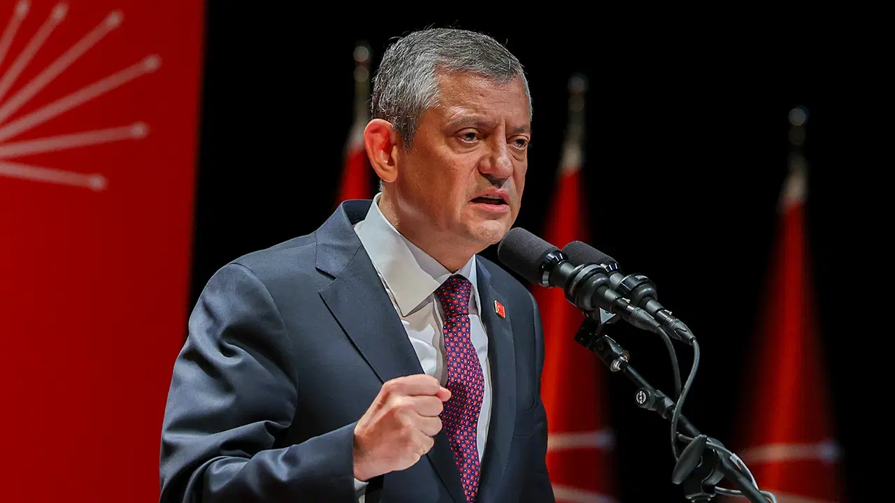Özel'den belediye başkanlarına 'kararlılık' mesajı