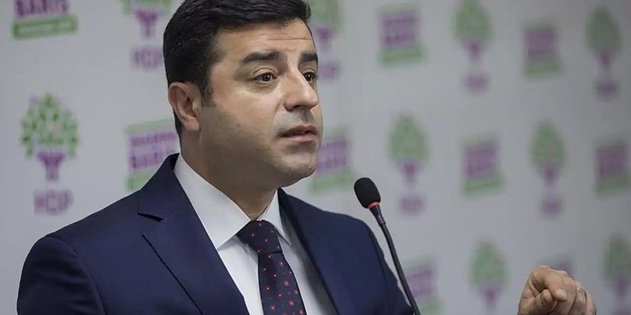 Selahattin Demirtaş'tan temsili silah bırakma sonrası ilk açıklama