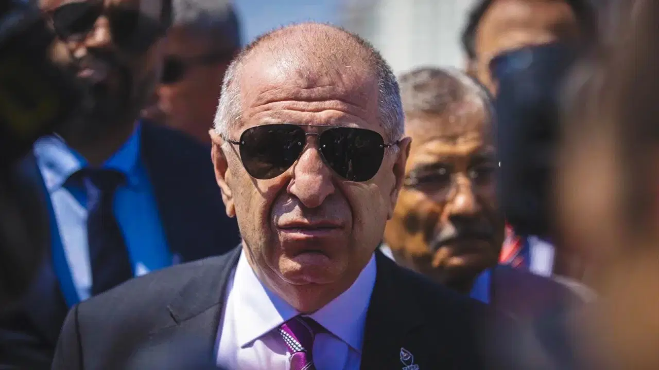 Özdağ'dan PKK'li bir grubun silah bırakmasına ilişkin açıklama