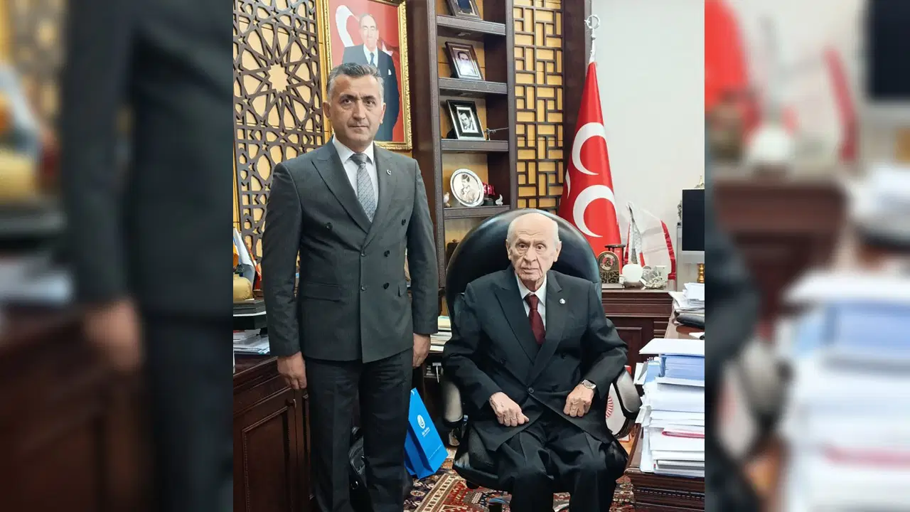Sohbet odasında anlattı, açıklamasında 'yorumladı'