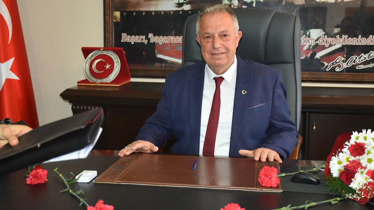 Karacasu Belediye Başkanı Büyükyapıcı: 'Dimdik partimdeyim!'