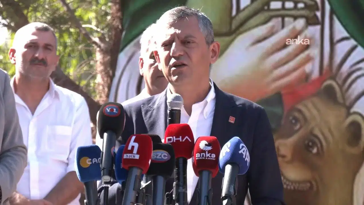 'Camilerin masraflarını devlet karşılıyor, cemevleri bağışlarla ayakta duruyor'