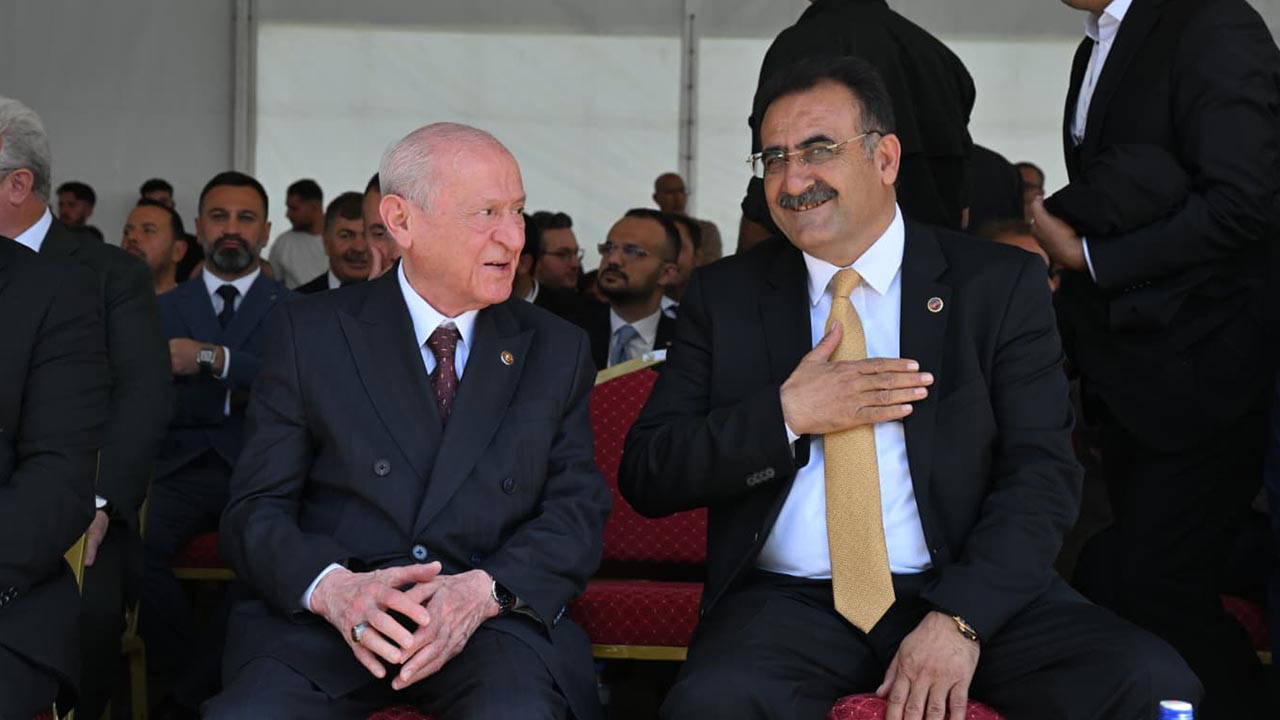 Malazgirt'te Bahçeli'ye sürpriz 'teşekkür'