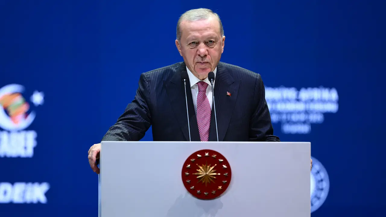 Erdoğan, 'Nazım Hikmet' şiiri okudu, 'Türkiye çok gelişti' dedi
