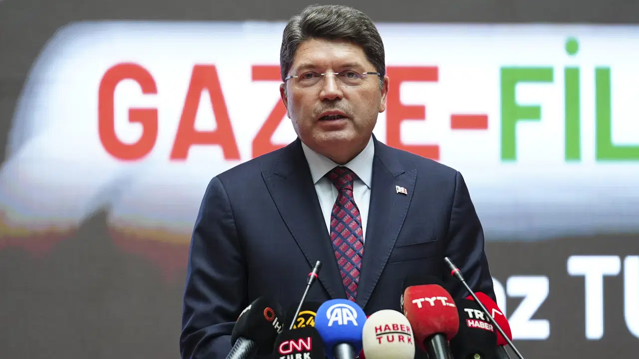 'Ben hukuk devleti dedikçe birileri bundan rahatsız oluyor'