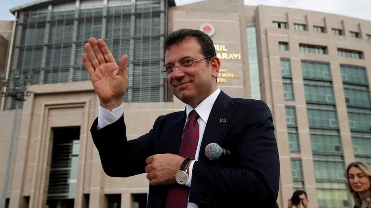 İmamoğlu, ifade vermek için 3 saattir Çağlayan'da bekliyor