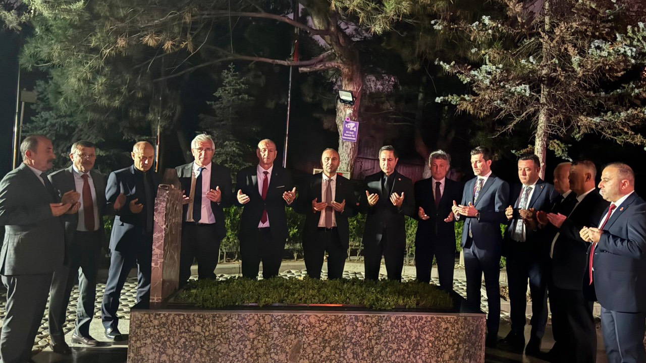 Türkeş ziyaretine sert yanıt: