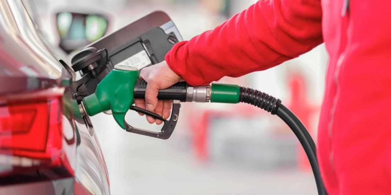 Akaryakıtta tabela yine değişti: Bu zam öyle böyle değil!