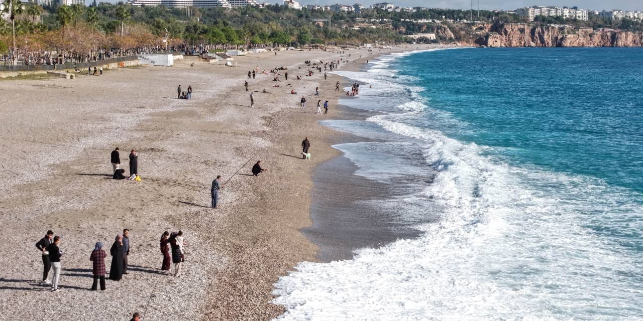 Yağmur bitti balıkçılar sahile indi