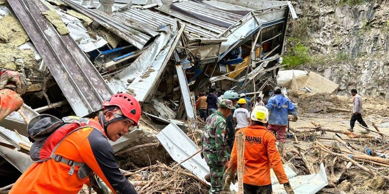 Endonezya felaketi yaşıyor: Ölü sayısı 316'ya yükseldi