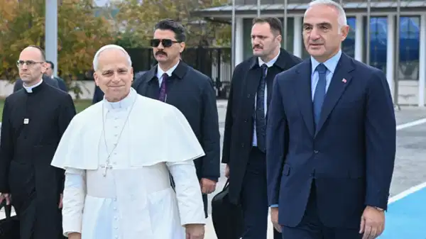 Bakan Ersoy'dan 'Papa' açıklaması