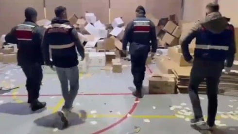 Yılbaşı öncesi binlerce litre sahte alkol yakalandı!