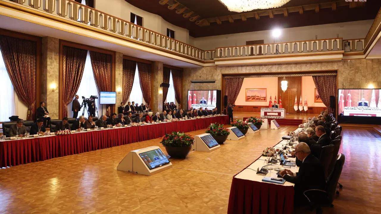 CHP’liler ile AKP'liler arasında gerginlik