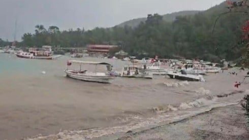 Sağanak hayatı felç etti!