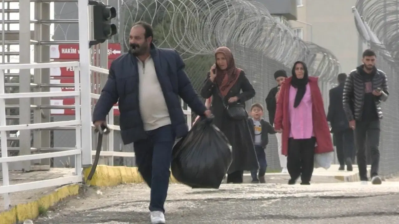 Diyarbakır’da 11’inci Yargı Paketi'nden 868 hükümlü yararlandı, tahliyeler sürüyor