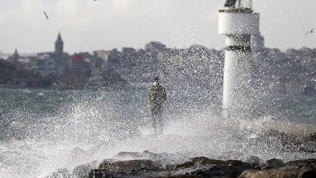 İstanbul Valiliği'nden fırtına uyarısı!
