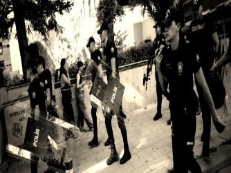İrfan Değirmenci Kimdir ve Tutuklanmasının Uluslararası Arenada Yankı Uyandırmasının Nedenleri bu durumda Türkiye İşçi Partisi (TİP) Ne Yapsın?