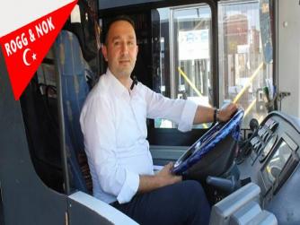 Bir kadının darp edildiğini gören otobüs şoförü aracını durdurup müdahale etti, bıçakla tehdit edilmiş