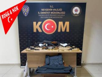 Nevşehir'de gece kulübünde kalaşnikof tüfek ve 5 tabanca ele geçirildi 10.09.2021
