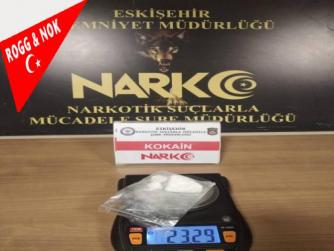 Eskişehir'de üzerinde uyuşturucu ele geçirilen şüpheli gözaltına alındı 13.09.2021