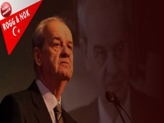 Kozmik odayı açan bir varlık vardı ya! İşte o İlker Başbuğ, üniversitede ders vermeye başlamış. Düşünün ne hale geldik!