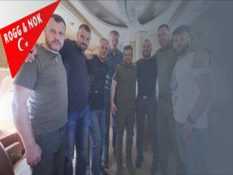 Türkiye Batarken Yılana mı Sarılıyor dersiniz. Batı ve istihbarat oluşumları bunlar dikkat ediyor... Bu günkü dersiz bu olsun düşünün... Zelenskiy, Türkiye'den Azov komutanlarını alarak ayrıldı....