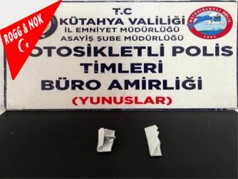 Kütahya'da Motosikletli Polis Timlerince Metamfetamin Ele Geçirildi