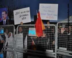 Havalimanında AKP şovu