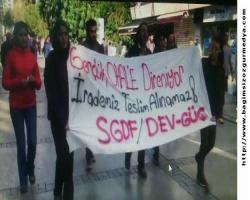Ne demiştik: Doğuda Yedi başlı yılanın kuyruğuna dokununca başı batıda kıpırdar buda İzmir... 