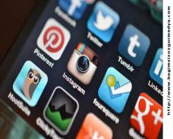 Facebook ve Twitter'a referandum tehdit kokan uyarı...