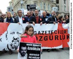 Gazeteciler referandum rehini