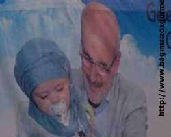 Bu rezilliğin daha başlangıç hali; Bebeğe de türban taktı