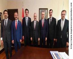 H. Teoman Sancar: OTOBAN YILAN HİKAYESİNE DÖNDÜ
