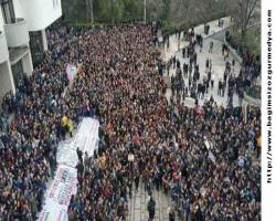 Ankara'ya bahar geldi ve de  Doğru ama dileyen olursa! Devrimsiz şenlik olmaz...