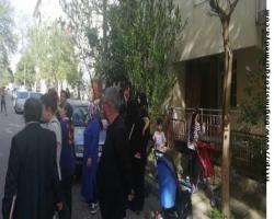 Avcılar'da giriş katta duvarı çöken bina boşaltıldı...