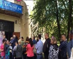 Ukrayna'da Putin'in 'erteleyin' dediği referandum yapılıyor