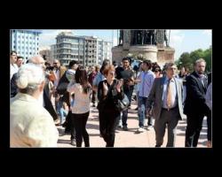 Yanlış anlaşılmasın Burası Fareli köy; Taksim'de 2 dakikalık tören isyanı