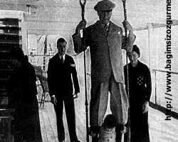 İzmirliler “Atatürk’ün ışığında” yürüyecek