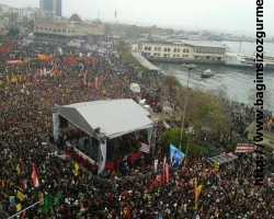 On binlerce Alevi yurttaş Kadıköy'de buluştu