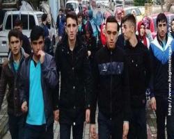 Öğretmenleri için imza topladılar 