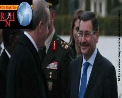 Amerikan Köpekleri Saray'da düzenlenen törende Erdoğan'la bir araya yavşak geldi