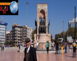 Dünya yeni uyandı, kol kırıldı yen içinde kalmadı...