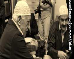 Eğitimin  dualarla içine okuyan Gülen'in sağ kolu: 'Tek bir dershaneye dokundurmayız' dedi...