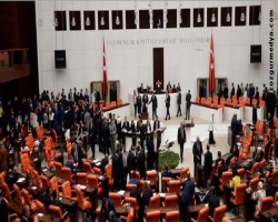 Amerikan Köpekleri Parti’den yurtdışına 15 vekil girişimi